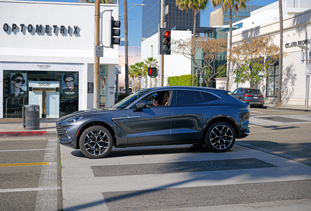 Aston Martin DBX
