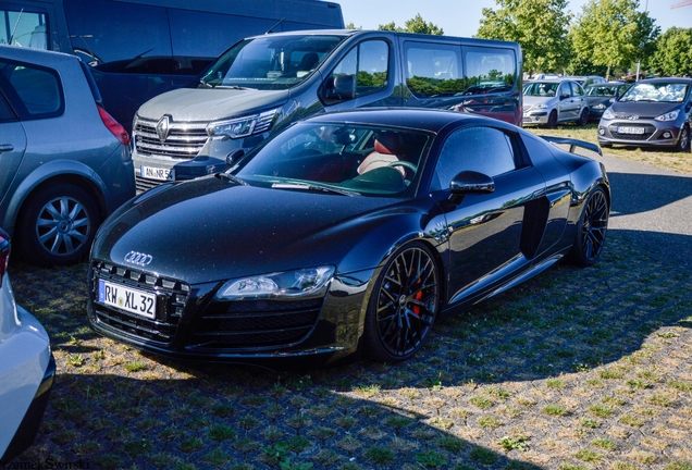Audi R8 V10