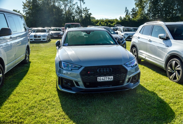 Audi RS4 Avant B9