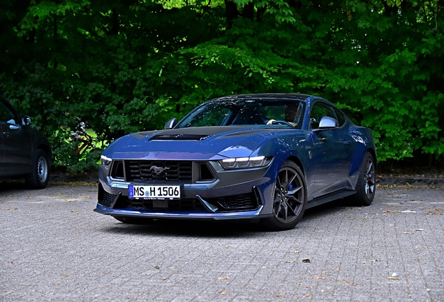 Ford Mustang Dark Horse 2024