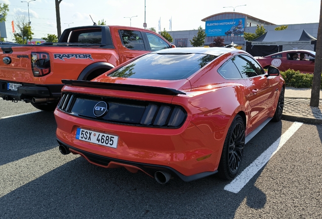 Ford Mustang GT 2015