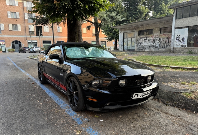 Ford Mustang GT Convertible 2011