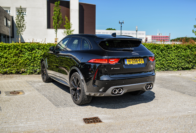 Jaguar F-PACE SVR