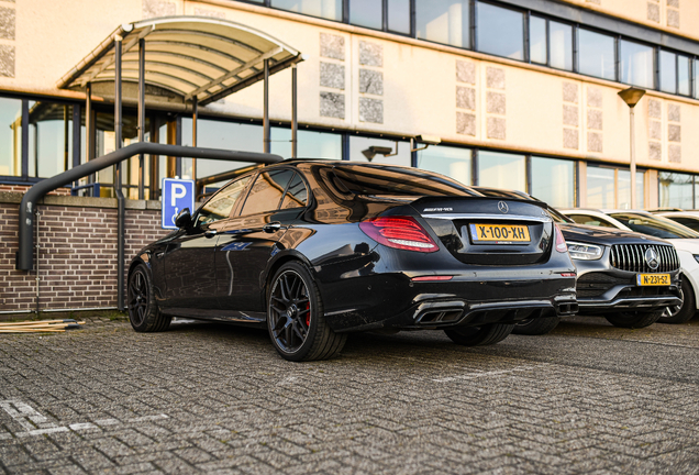 Mercedes-AMG E 63 S W213