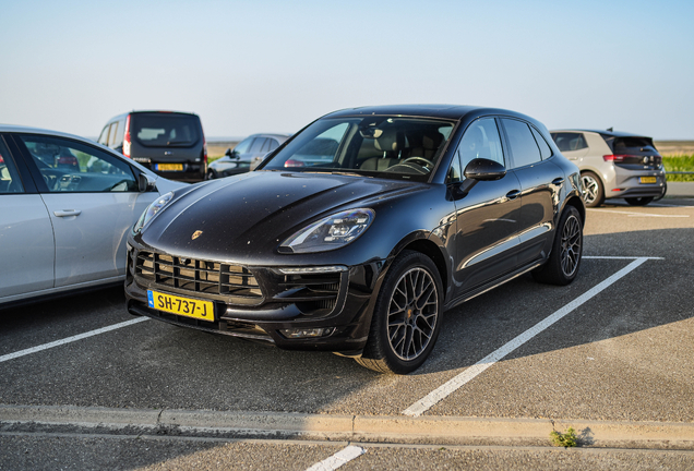 Porsche 95B Macan GTS