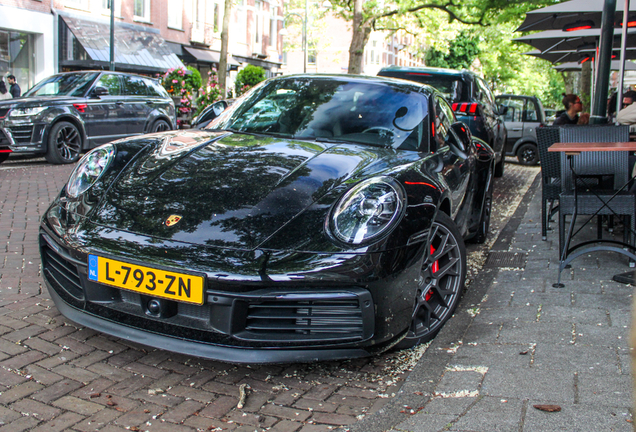 Porsche 992 Carrera 4S