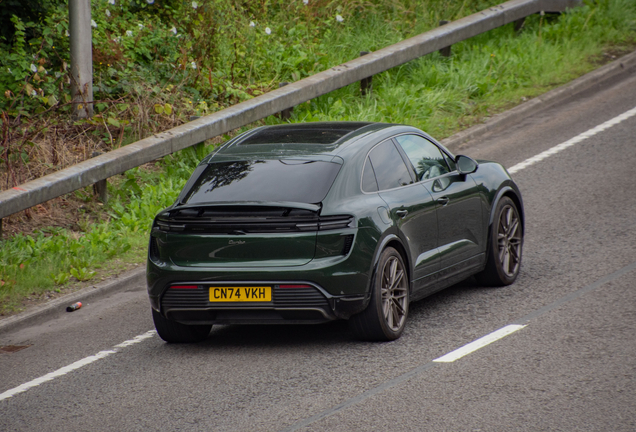 Porsche Macan EV Turbo