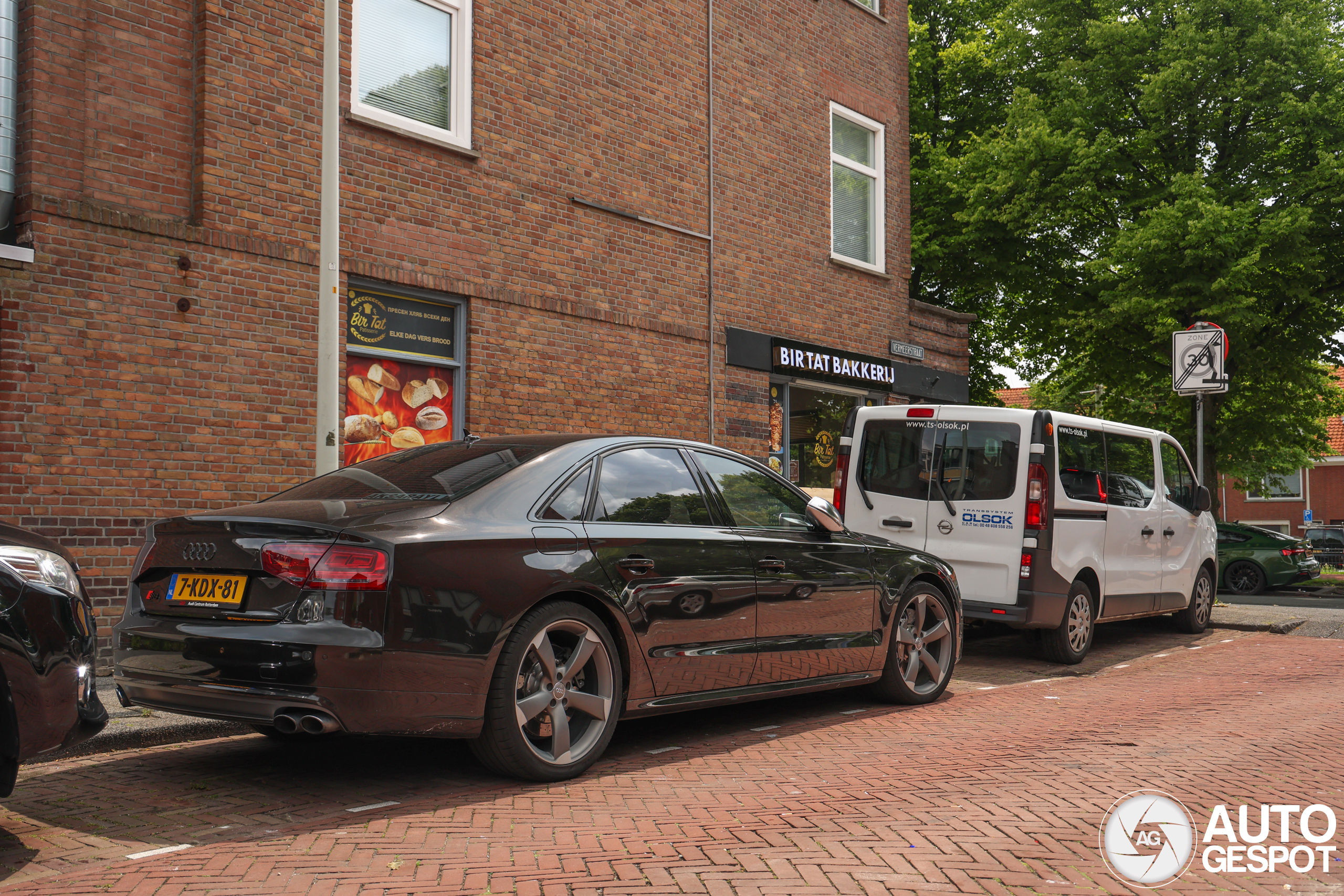 Audi S8 D4