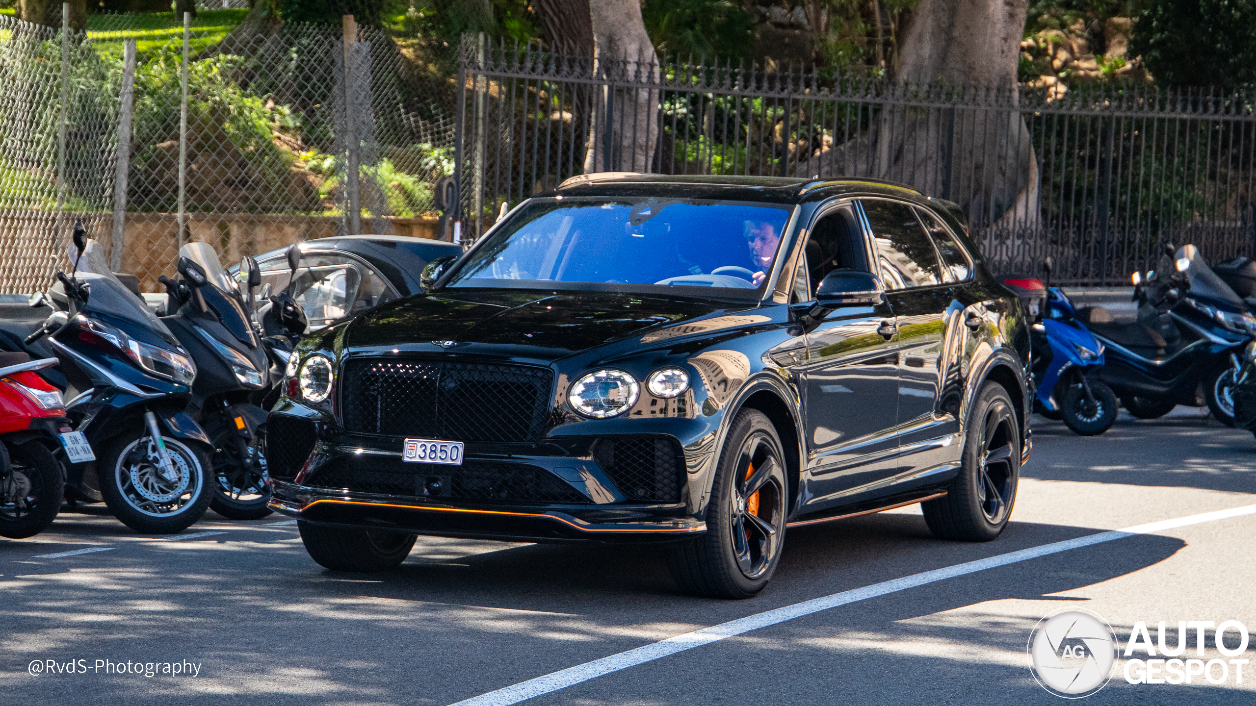 Bentley Bentayga V8 S 2024 Black Edition