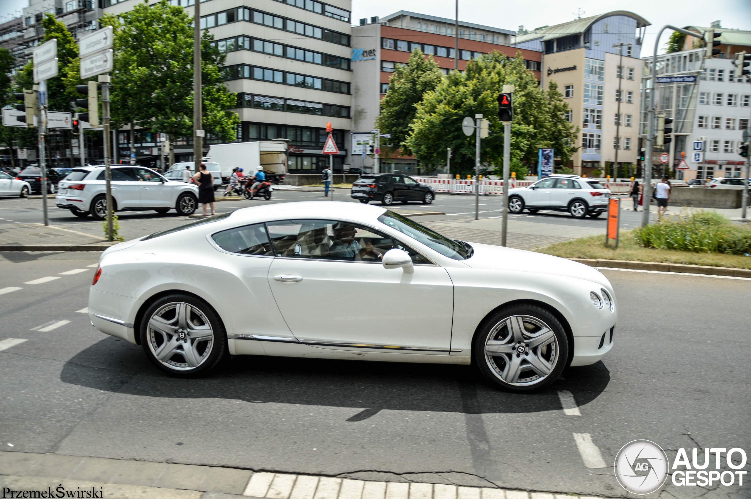 Bentley Continental GT 2012