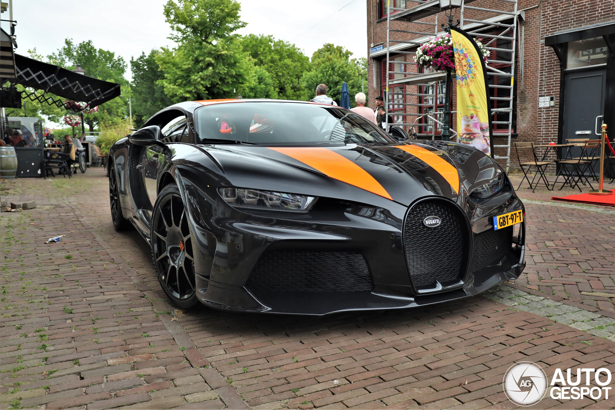 Bugatti Chiron Super Sport 300+
