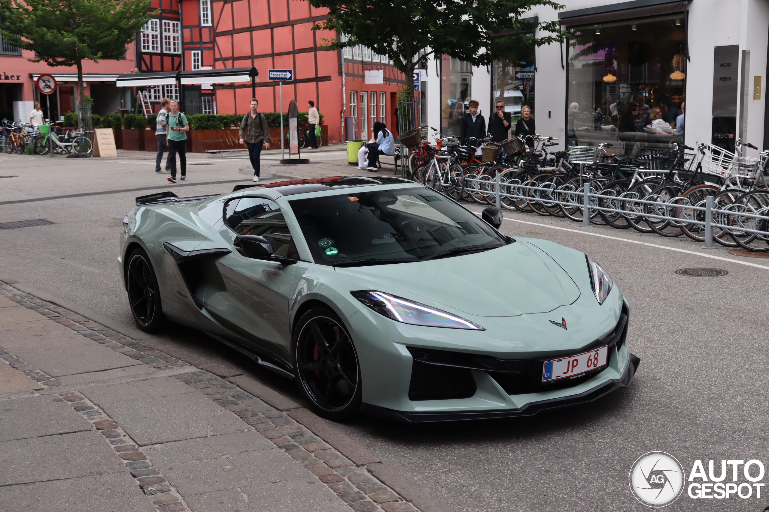 Chevrolet Corvette C8 E-Ray