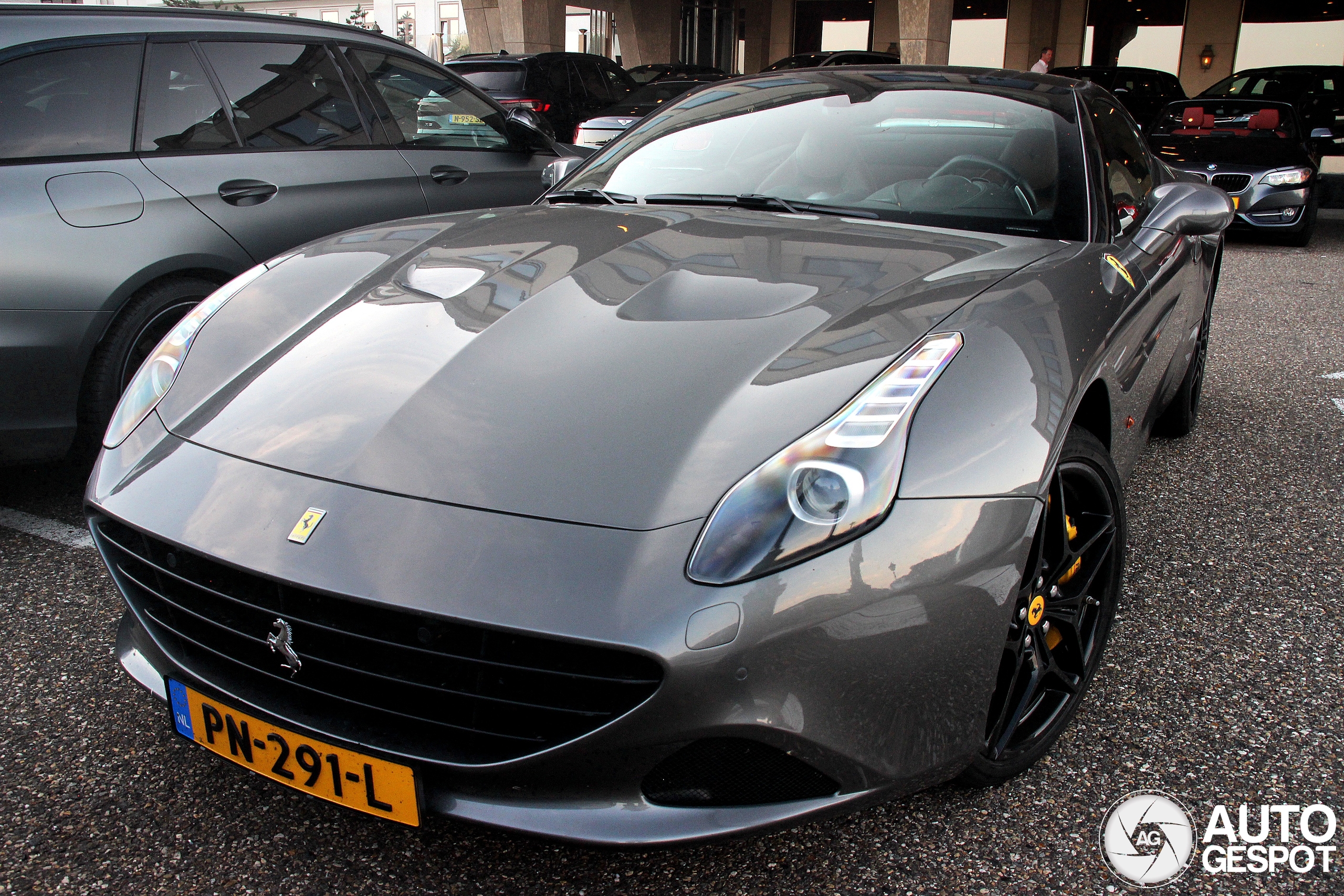 Ferrari California T