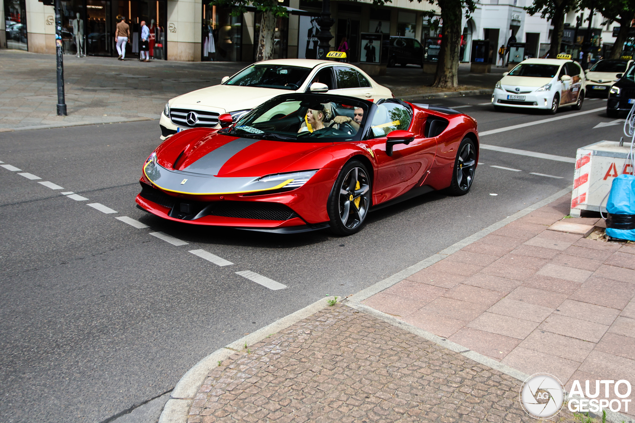 Ferrari SF90 Spider Assetto Fiorano