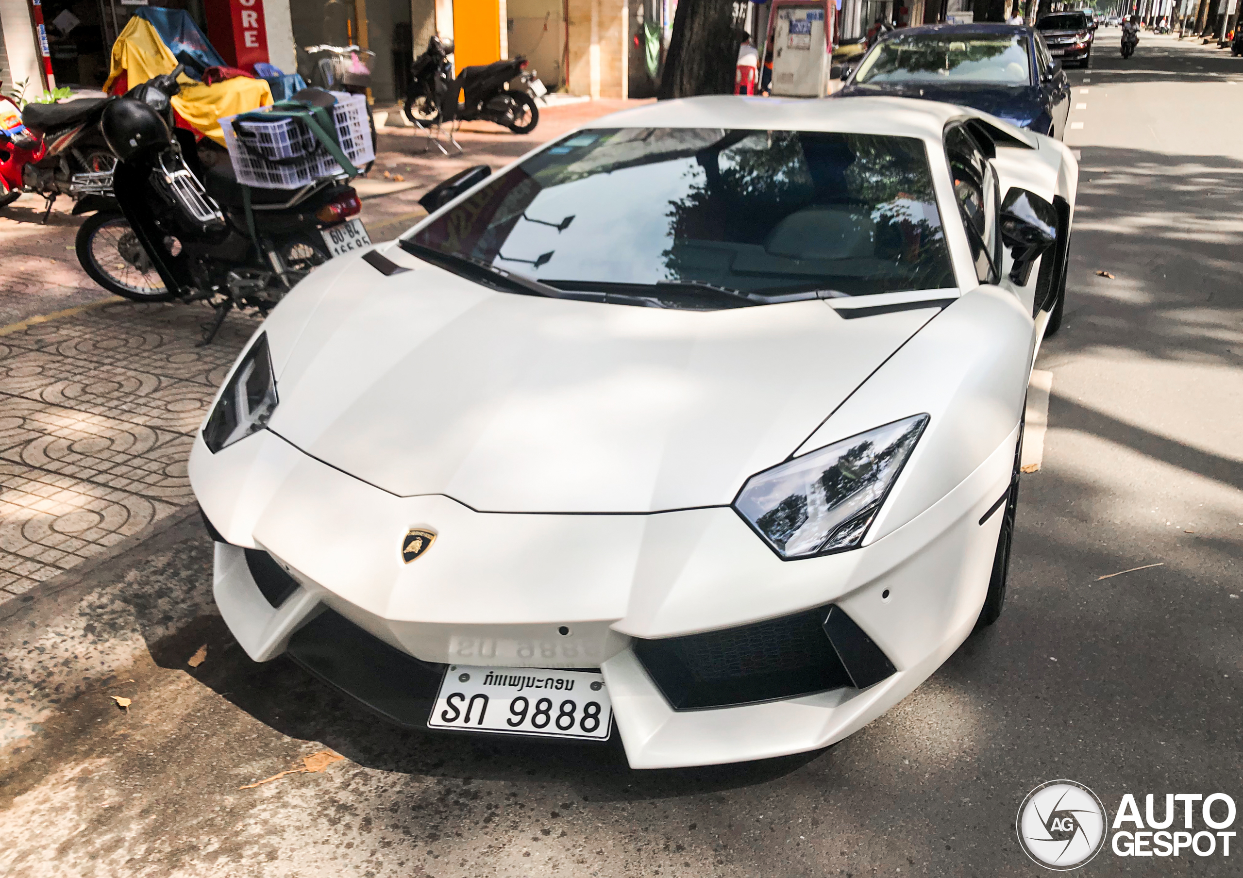 Lamborghini Aventador LP700-4