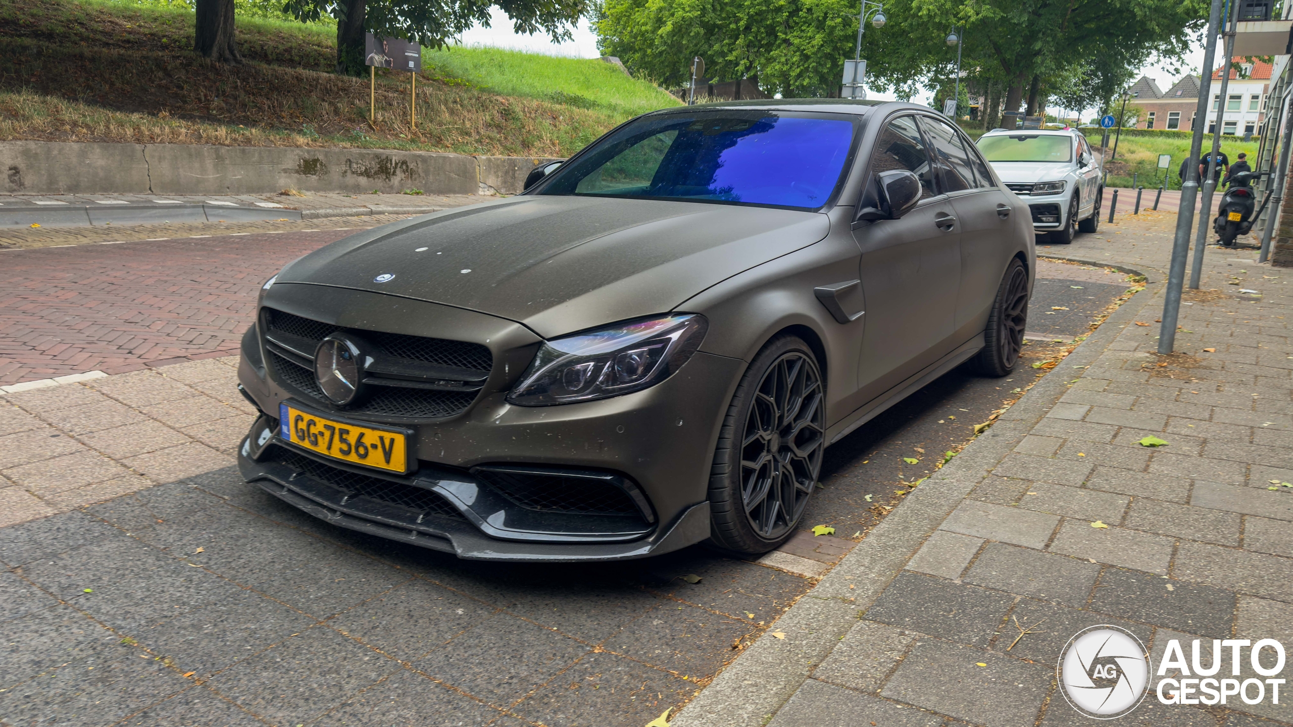 Mercedes-AMG C 63 S W205