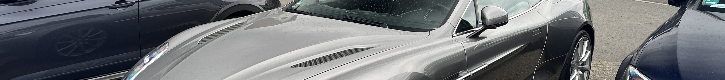 Aston Martin Vanquish Volante