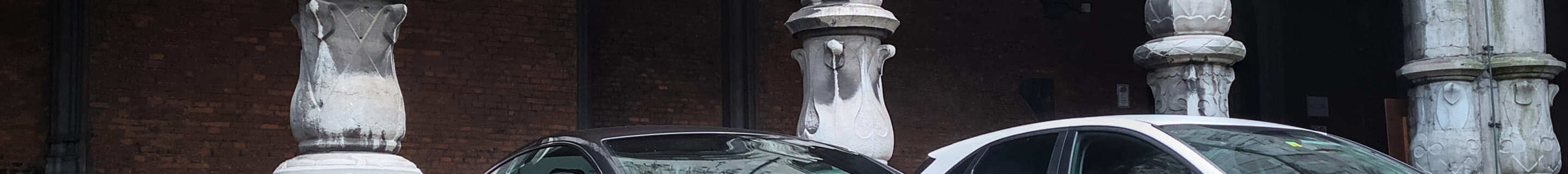 Aston Martin Virage 2011