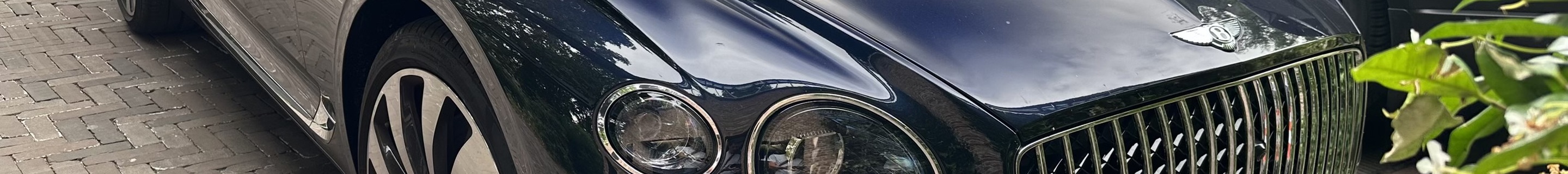 Bentley Continental GT V8 Azure 2024