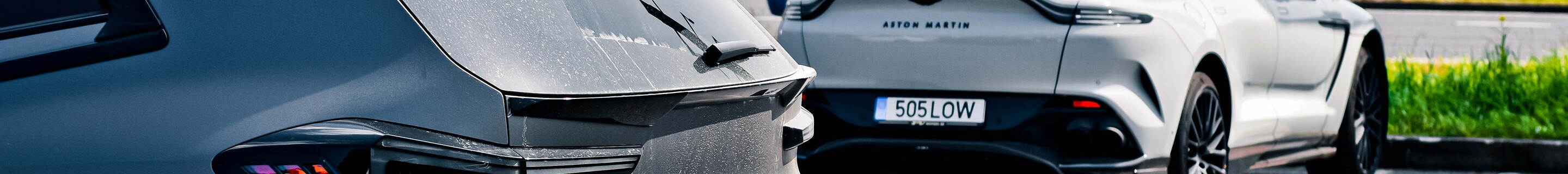 BMW XM G09 Label Red Larte Design