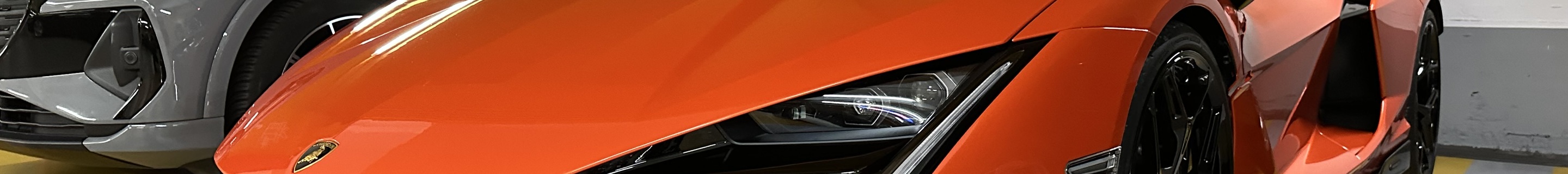 Lamborghini Revuelto