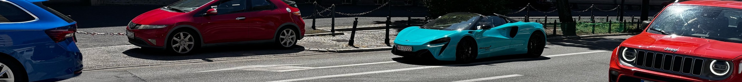 McLaren Artura Spider
