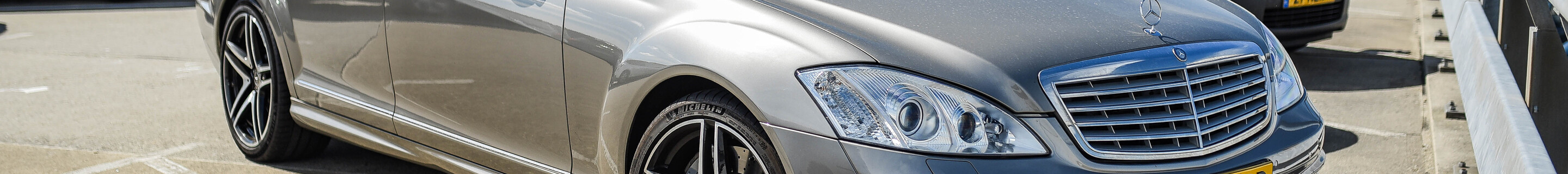Mercedes-Benz S 63 AMG W221