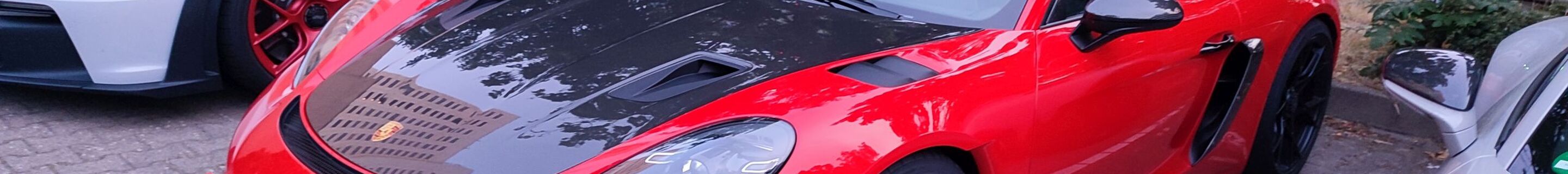 Porsche 718 Cayman GT4 RS Weissach Package