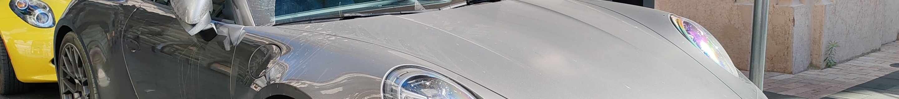 Porsche 992 Carrera 4S Cabriolet