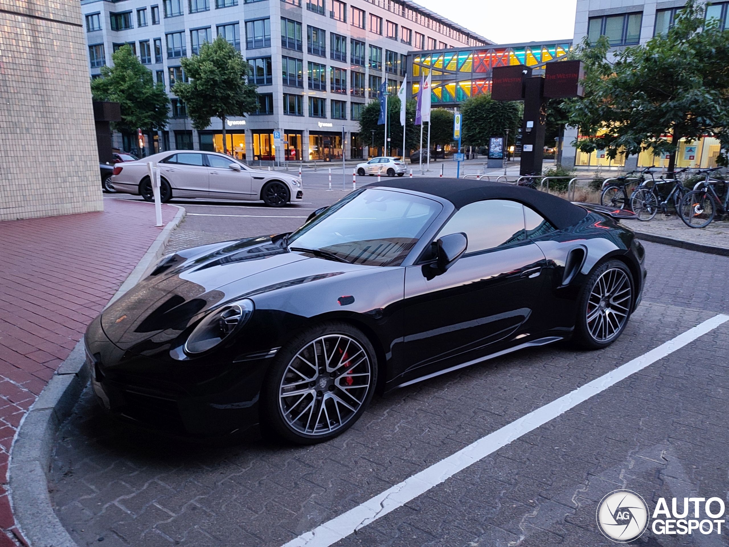 Porsche 992 Turbo Cabriolet