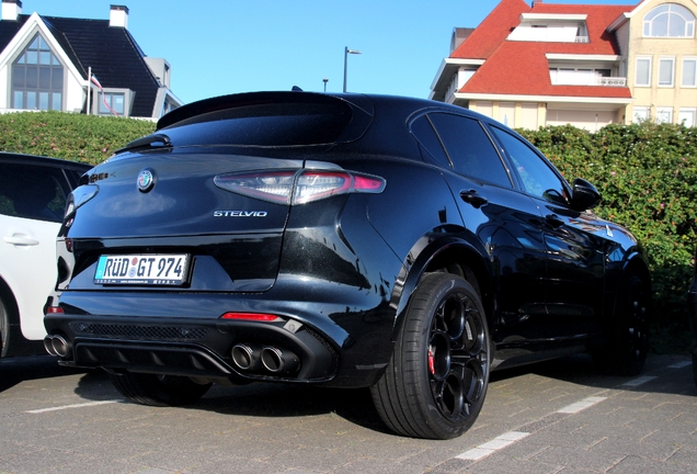 Alfa Romeo Stelvio Quadrifoglio 2023