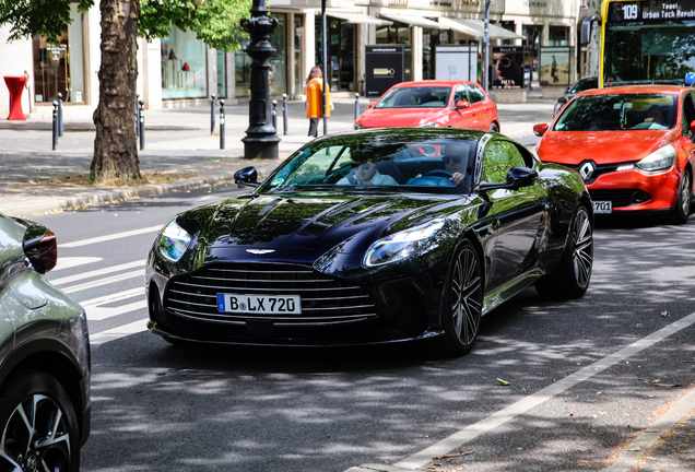 Aston Martin DB12