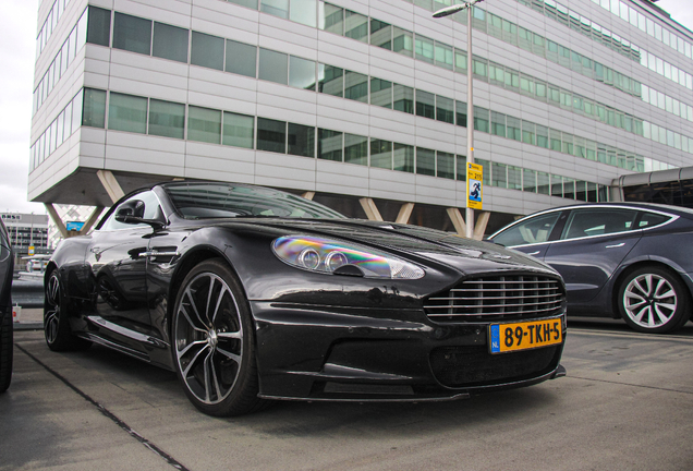 Aston Martin DBS Volante