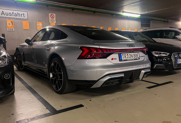 Audi RS E-Tron GT 2025
