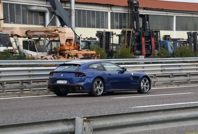Ferrari GTC4Lusso