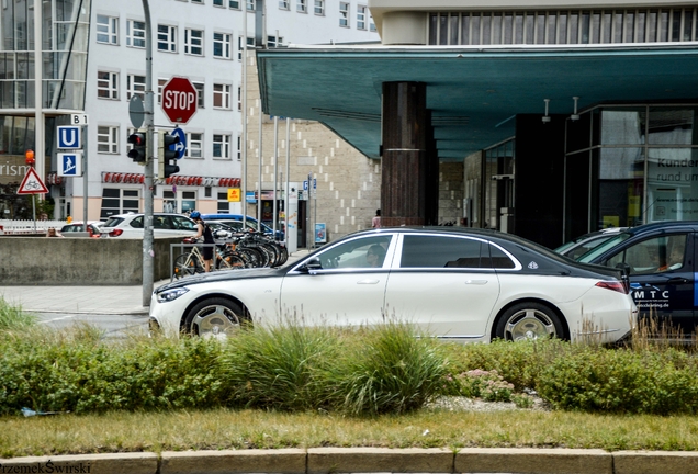 Mercedes-Maybach S 680 X223