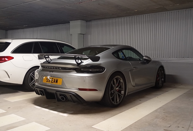 Porsche 718 Cayman GT4