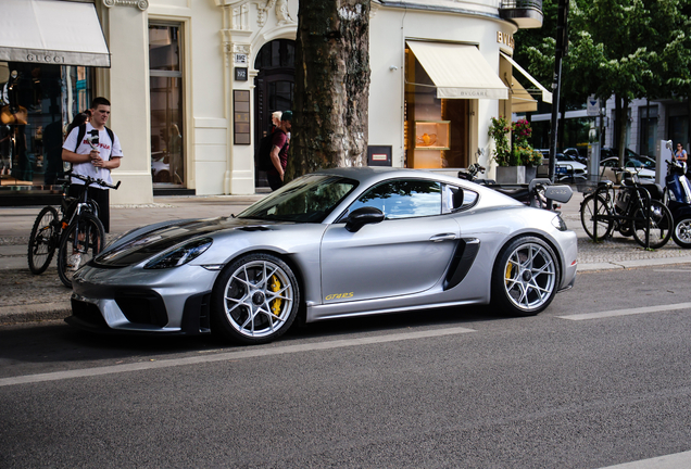 Porsche 718 Cayman GT4 RS Weissach Package