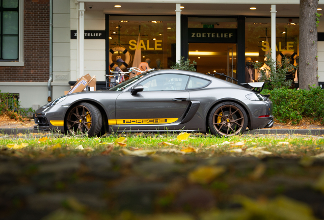 Porsche 718 Cayman S