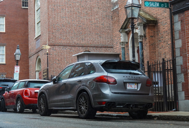 Porsche 958 Cayenne GTS