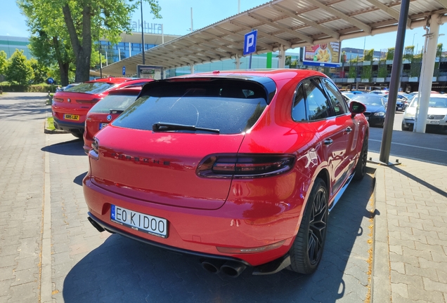 Porsche 95B Macan GTS