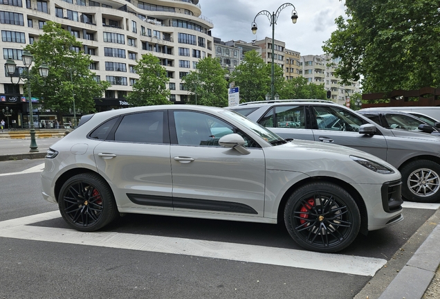 Porsche 95B Macan GTS MkIII