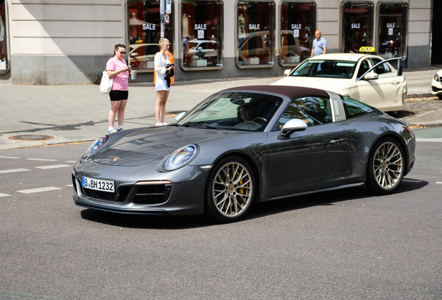 Porsche 991 Targa 4 GTS MkII Exclusive Manufaktur Edition