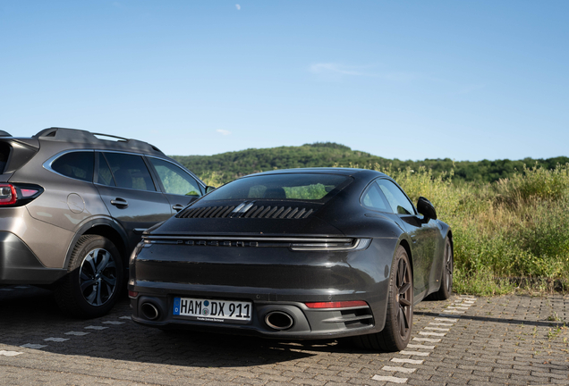 Porsche 992 Carrera 4S