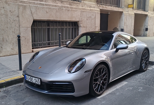 Porsche 992 Carrera 4S
