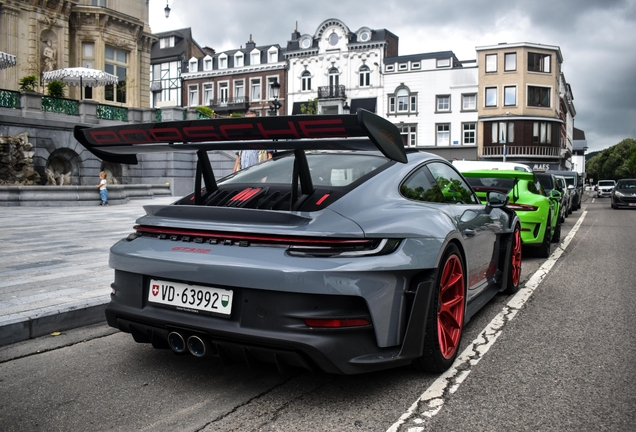 Porsche 992 GT3 RS Weissach Package