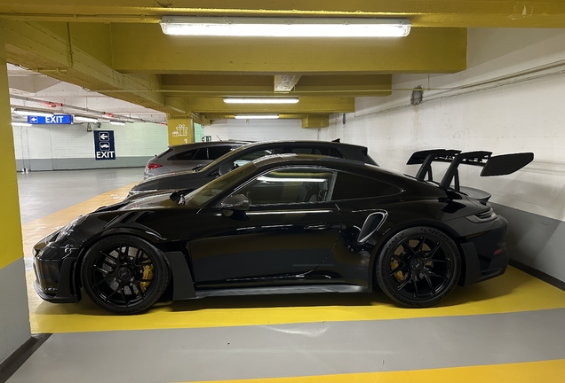 Porsche 992 GT3 RS Weissach Package