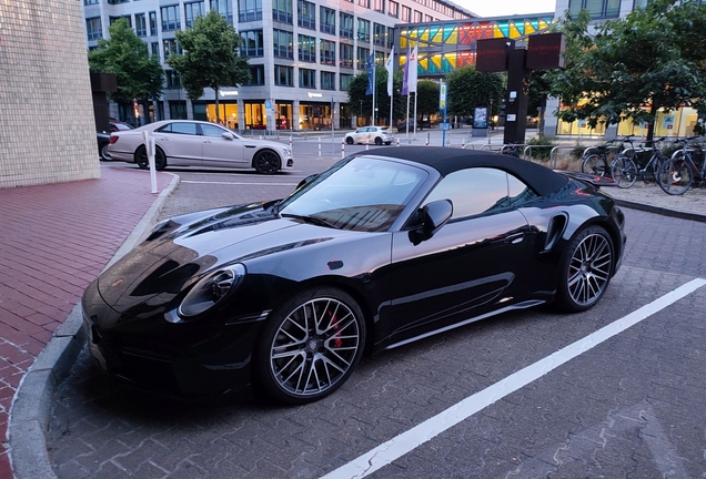 Porsche 992 Turbo Cabriolet