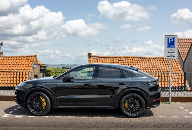 Porsche Cayenne Coupé Turbo E-Hybrid