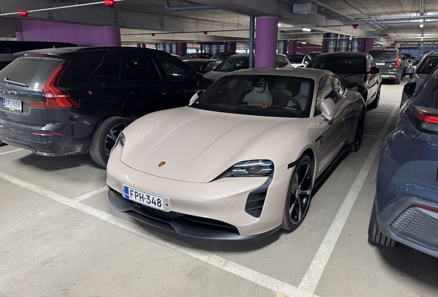 Porsche Taycan GTS